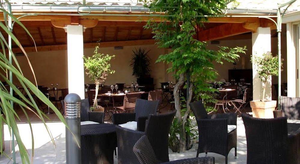 Logis Auberge Côté Jardin Hotel Lézignan-Corbières Exterior foto